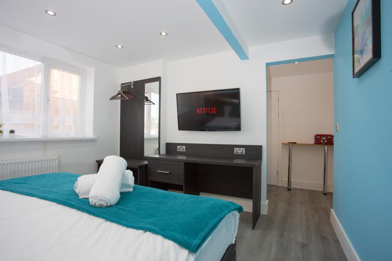Legoland Heathrow Windsor Apartment Hotel Slough Exterior foto